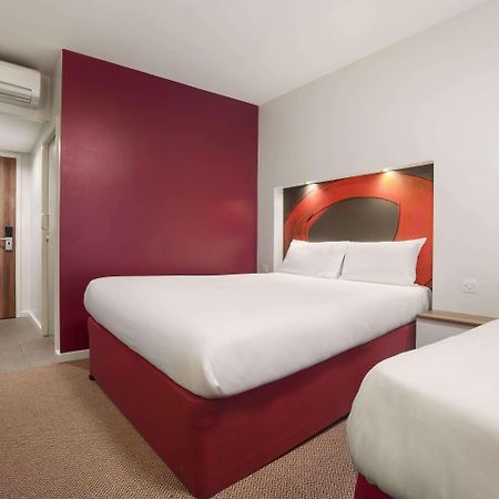 Ramada London Stansted Airport Ξενοδοχείο Μπίσοπς Στόρτφορντ Εξωτερικό φωτογραφία