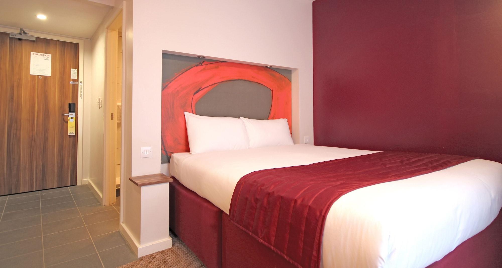 Ramada London Stansted Airport Ξενοδοχείο Μπίσοπς Στόρτφορντ Εξωτερικό φωτογραφία