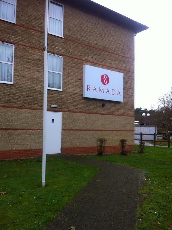 Ramada London Stansted Airport Ξενοδοχείο Μπίσοπς Στόρτφορντ Εξωτερικό φωτογραφία