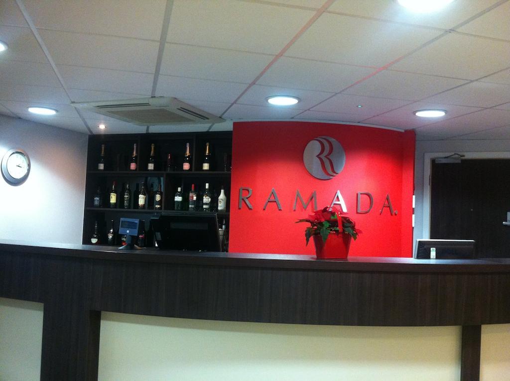 Ramada London Stansted Airport Ξενοδοχείο Μπίσοπς Στόρτφορντ Εξωτερικό φωτογραφία